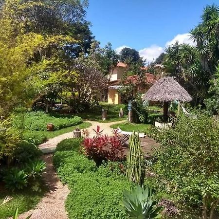 Pousada Paralelo 14 Alto Paraíso de Goiás Exterior photo